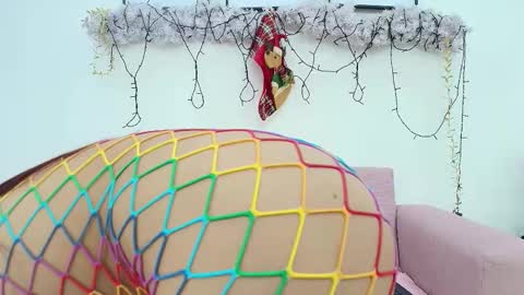 Snapshot of laramurphy chatting on December 17, 7:20 pm Lara Murphy online show from December 17, 7:20 pm