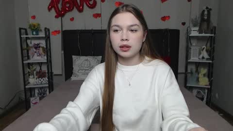 LaraPika online show from February 18, 6:09 am