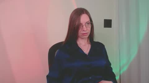 larawintersxxx online show from December 15, 8:02 pm