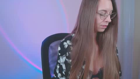 larawintersxxx online show from January 10, 9:16 pm