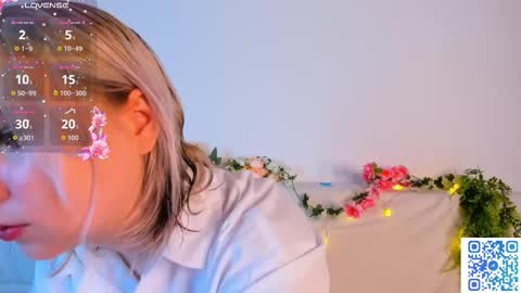 Snapshot of large_ocean chatting on November 16, 2:06 am Rose online show from November 16, 2:06 am