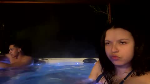 Snapshot of larirossi chatting on December 3, 9:24 pm Rossi angel online show from December 3, 9:24 pm