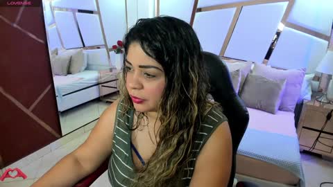 laris_park online show from January 2, 4:41 am