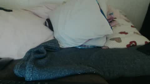 Lariss online show from January 15, 8:45 pm