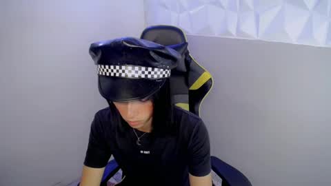 larry online show from April 16, 9:39 pm