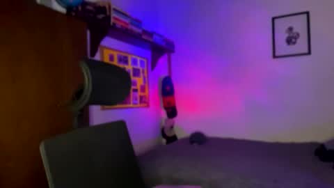 andrew online show from February 2, 1:23 am