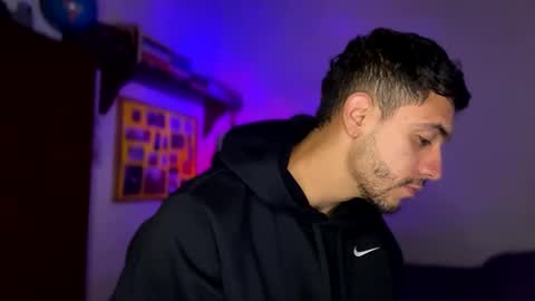 andrew online show from February 8, 3:00 pm