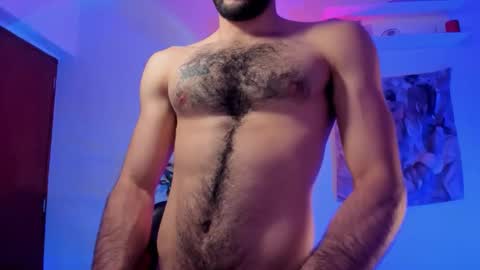 Snapshot of larry_stewart chatting on November 22, 12:31 am larry_stewart online show from November 22, 12:31 am