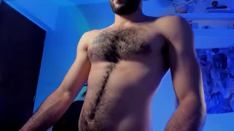 Snapshot of larry_stewart chatting on December 18, 11:44 pm larry_stewart online show from December 18, 11:44 pm