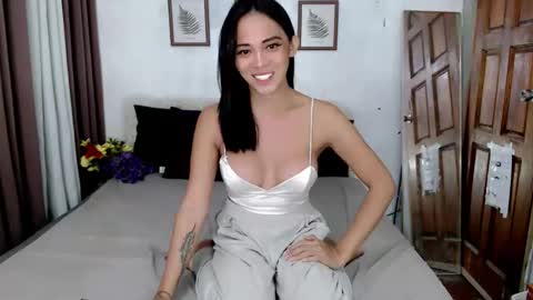 Snapshot of lars_petite_obsession chatting on May 4, 8:05 pm Lars online show from May 4, 8:05 pm