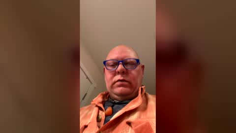 larsenbrent44 online show from February 25, 6:45 am