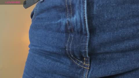  MIA  online show from December 17, 12:33 pm