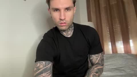 Snapshot of larsskeet chatting on January 8, 2:52 pm larsskeet online show from January 8, 2:52 pm