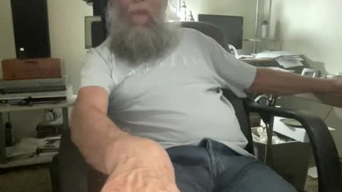 chris online show from February 18, 3:35 am