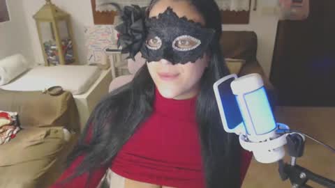 Snapshot of lasolitaauri chatting on March 10, 6:34 pm Auri online show from March 10, 6:34 pm