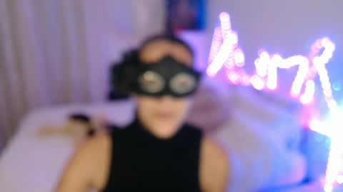 Auri online show from June 11, 8:51 pm