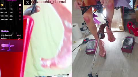 Snapshot of lasophia chatting on December 26, 9:55 am Sophia online show from December 26, 9:55 am