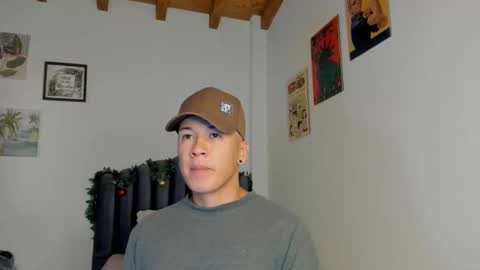 Snapshot of lass_nazar chatting on November 18, 2:06 am lass_nazar online show from November 18, 2:06 am