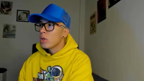 lass_nazar online show from March 26, 1:22 am