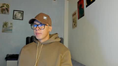 Snapshot of lass_nazar chatting on June 16, 1:08 am lass_nazar online show from June 16, 1:08 am
