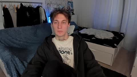 Snapshot of lastnight4you chatting on December 4, 6:33 am acie online show from December 4, 6:33 am