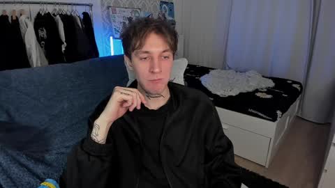 Snapshot of lastnight4you chatting on December 6, 6:26 am acie online show from December 6, 6:26 am