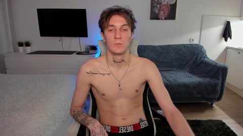 Snapshot of lastnight4you chatting on December 13, 6:38 pm acie online show from December 13, 6:38 pm