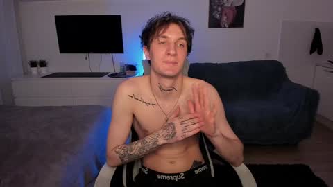 Snapshot of lastnight4you chatting on January 1, 2:20 pm acie online show from January 1, 2:20 pm