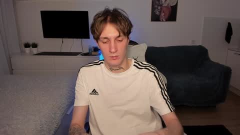 Snapshot of lastnight4you chatting on January 3, 2:08 pm acie online show from January 3, 2:08 pm