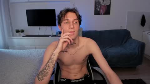 Snapshot of lastnight4you chatting on January 4, 8:49 am acie online show from January 4, 8:49 am