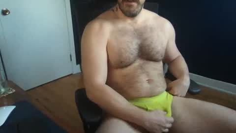 Snapshot of latenightlunch chatting on February 26, 10:09 pm Latenightlunch online show from February 26, 10:09 pm