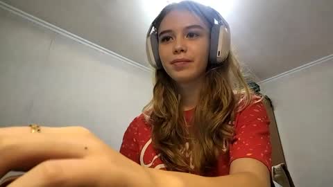 Linet online show from April 1, 1:41 pm