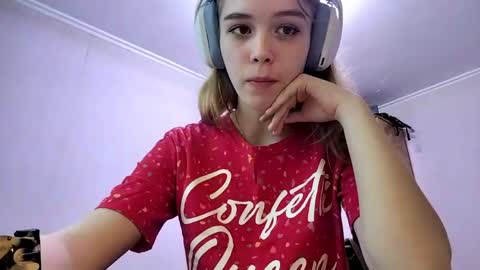 Linet online show from April 14, 8:09 am