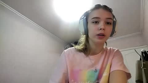 Linet online show from April 17, 8:06 am