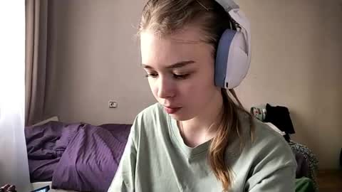 Linet online show from April 19, 8:02 am