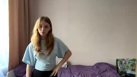 Snapshot of lateshastarnaud chatting on July 6, 7:16 am Linet online show from July 6, 7:16 am