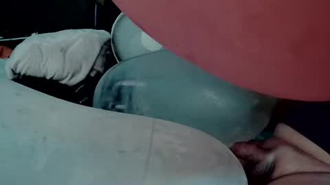latexchris77 online show from May 25, 4:51 am