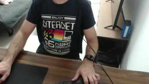 Snapshot of latexdave84 chatting on December 15, 8:40 am latexdave84 online show from December 15, 8:40 am