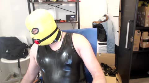 latexslaafboy online show from February 25, 7:09 am