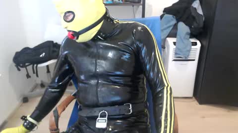 latexslaafboy online show from March 10, 10:15 am