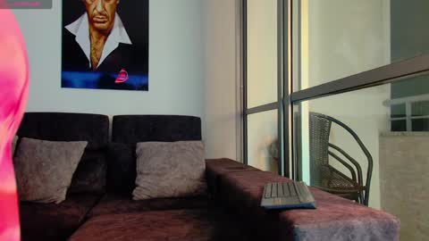 Snapshot of latin_couple77 chatting on January 29, 9:12 am Sara y Andy online show from January 29, 9:12 am