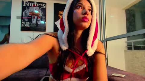 Snapshot of latin_couple77 chatting on December 2, 1:55 am Sara y Andy online show from December 2, 1:55 am
