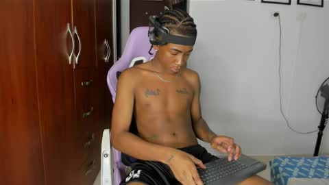 kay online show from February 24, 11:58 pm