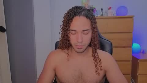Snapshot of latin_luxury_i chatting on October 2, 5:25 am Free OF online show from October 2, 5:25 am