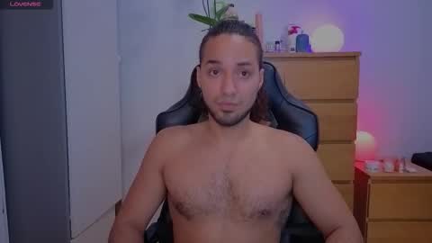 Snapshot of latin_luxury_i chatting on October 15, 5:29 am Free OF online show from October 15, 5:29 am
