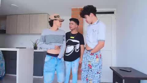 Snapshot of latin_naughty_boys chatting on September 26, 4:11 pm latin_naughty_boys online show from September 26, 4:11 pm