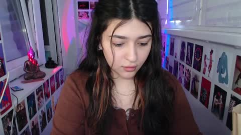 miiiiiiaaaa online show from December 6, 8:37 am