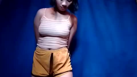 Snapshot of latina_shaine chatting on March 25, 2:28 am latina_shaine online show from March 25, 2:28 am
