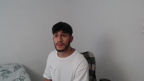 Snapshot of latinbunny7779 chatting on December 5, 10:23 pm camilo online show from December 5, 10:23 pm