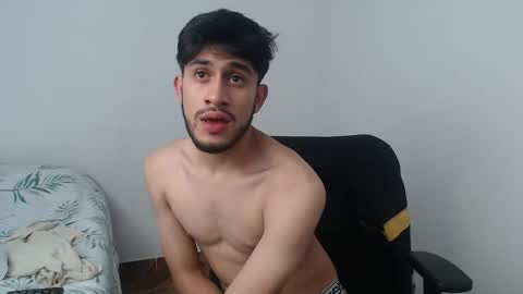 Snapshot of latinbunny7779 chatting on December 9, 2:24 am camilo online show from December 9, 2:24 am